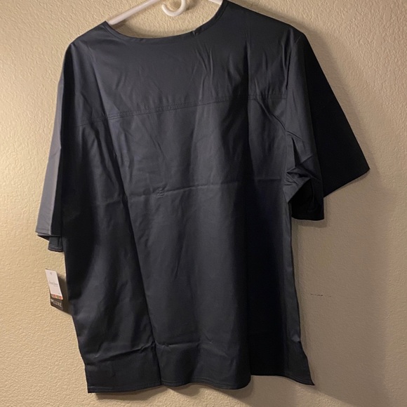 Cherokee Men’s Dark Gray V-Neck Medical Scrub Top - Picture 7 of 8